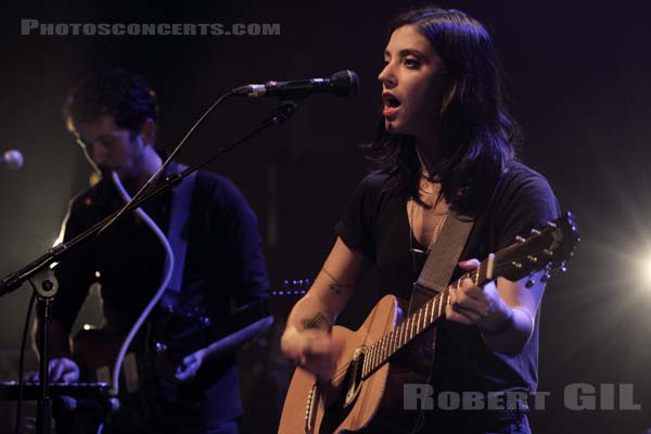 SHARON VAN ETTEN - 2012-10-01 - PARIS - Cafe de la Danse - 